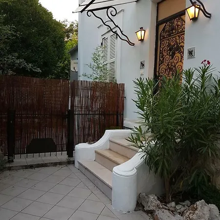 Apartament Bel Abri Mentona
